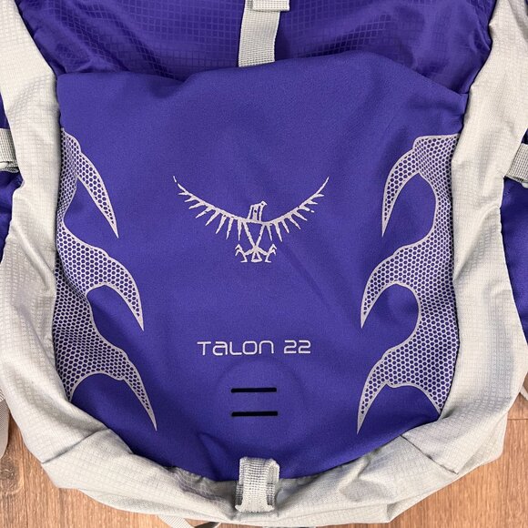 EUC Osprey Talon 22 Pack Hiking Backpack Indigo Blue/Purple - Picture 2 of 11
